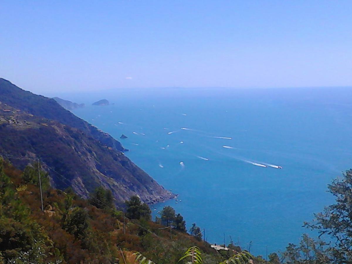 Апартаменты Mare, Monti E...Cinque Terre Специя Экстерьер фото